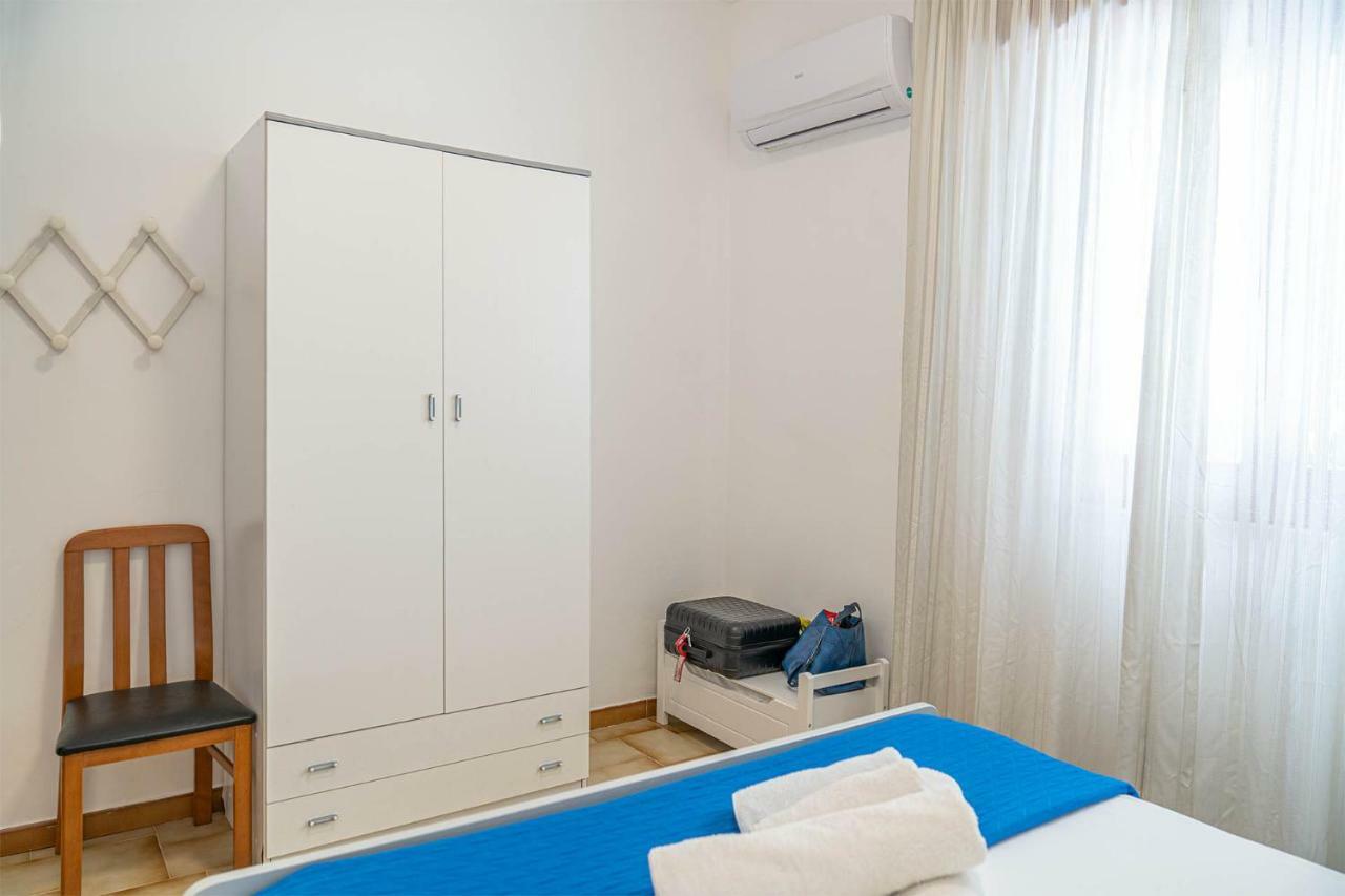 Palms Villa 斯科佩洛 外观 照片